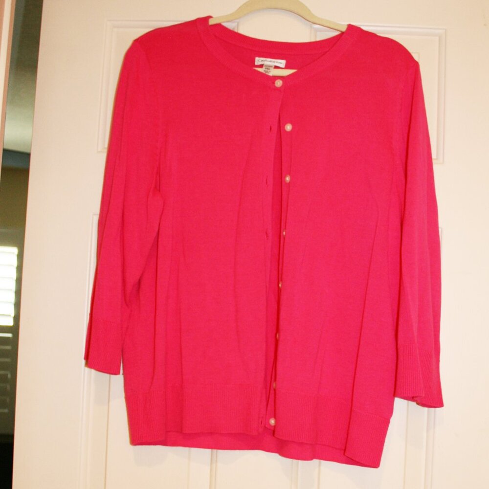 Croft and Barrow Bright Pink 3/4 Sleeve Cardigan. Size PXL